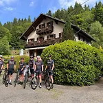 Pensión D'hôtes Des Cascades St-nicolas 3*