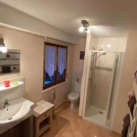 D'hotes Des Cascades St-nicolas Pensjonat 3*